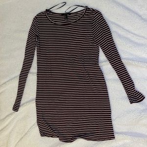 Forever 21 long sleeve t-shirt dress. Size small, worn a few times.
